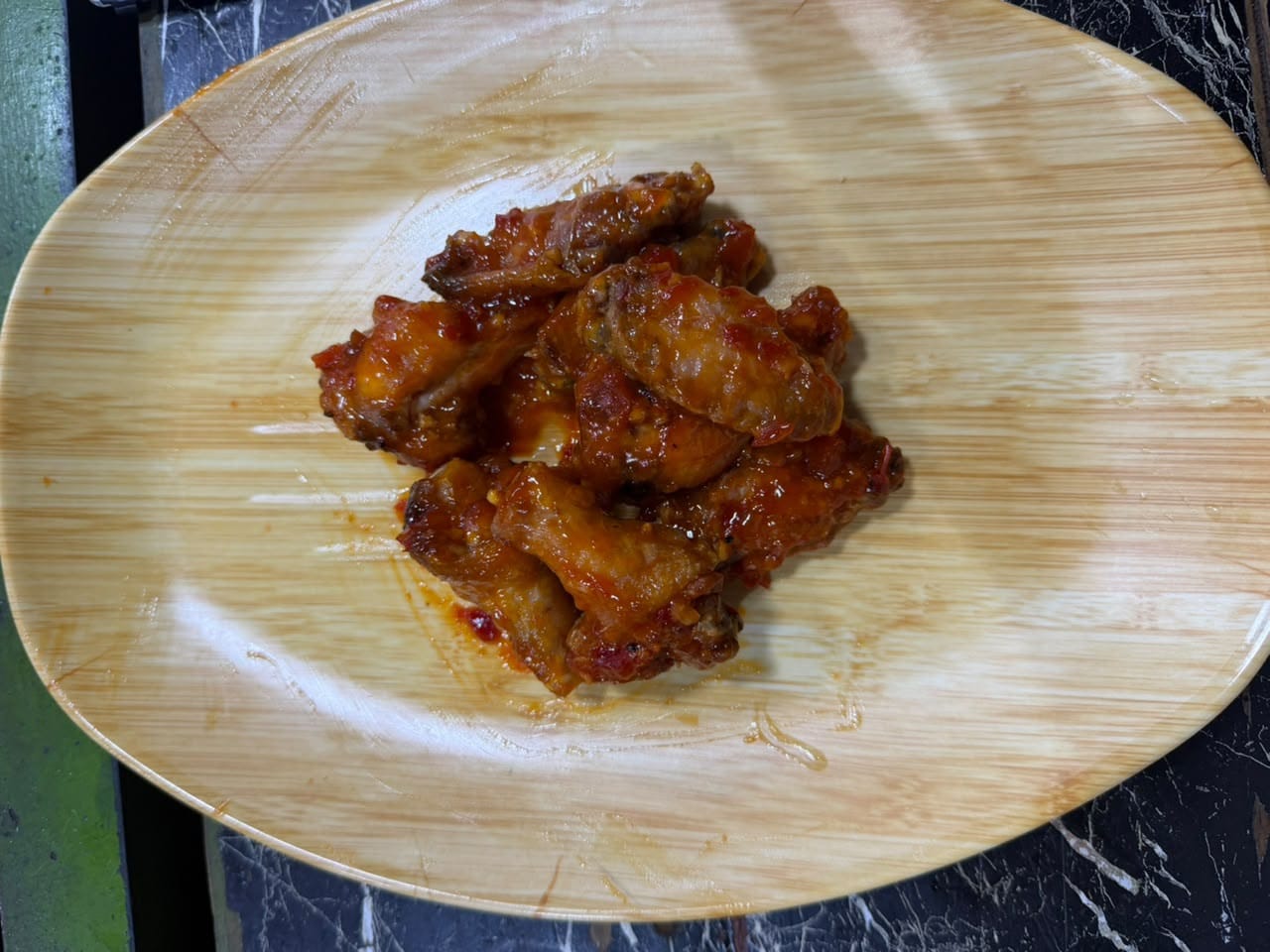 Sweet Wings served at Smash House